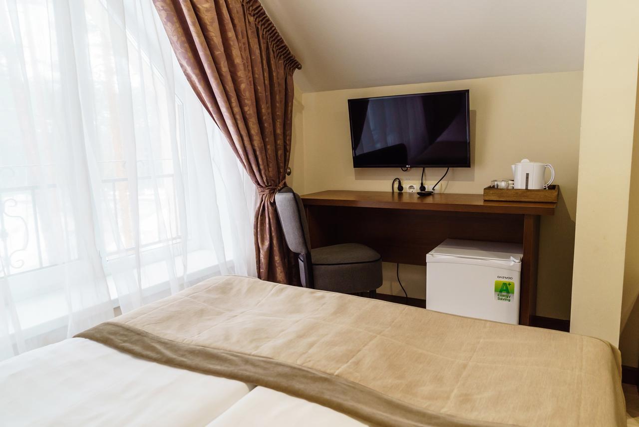 Isloch Park Hotell Rakaw Exteriör bild
