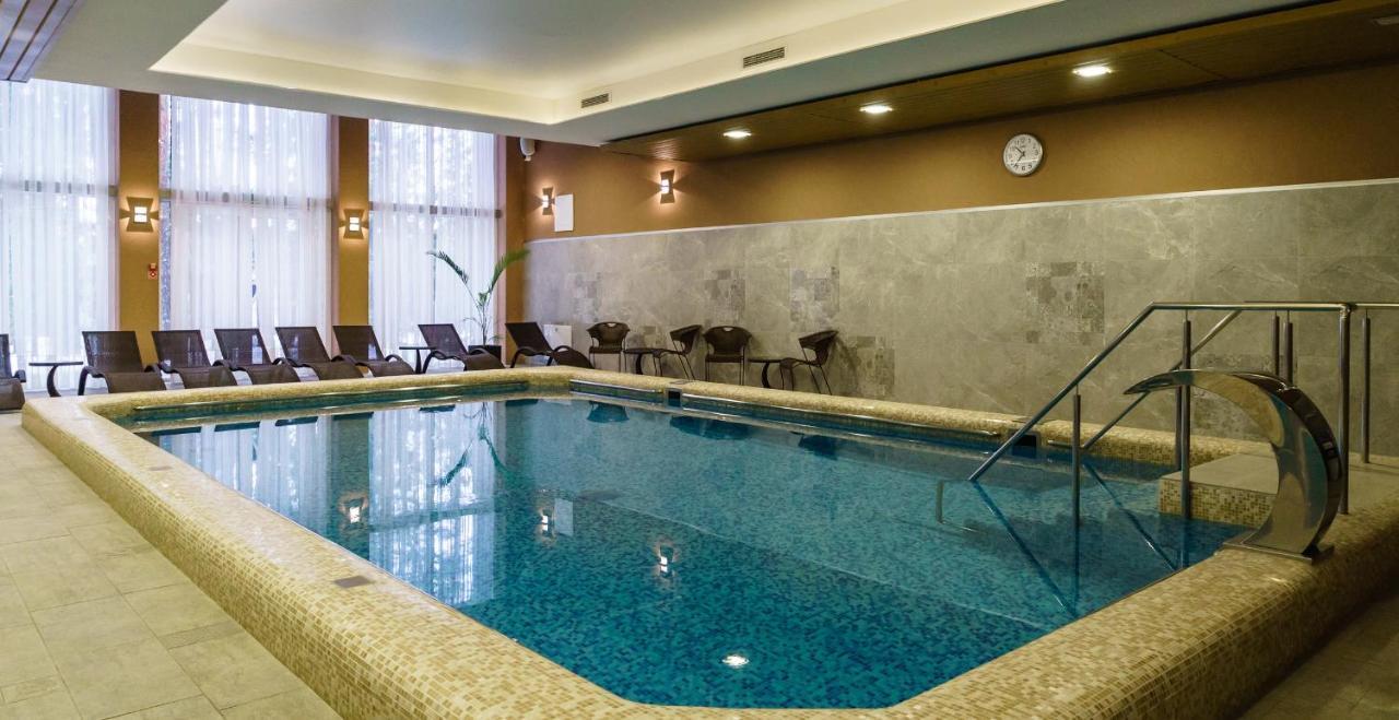 Isloch Park Hotell Rakaw Exteriör bild